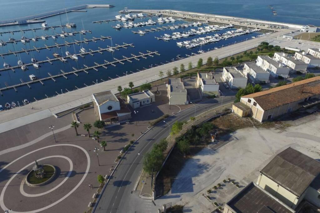 Domus Elegans In Centro Villa Manfredonia Kültér fotó