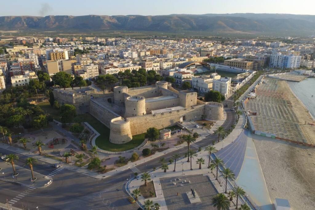 Domus Elegans In Centro Villa Manfredonia Kültér fotó